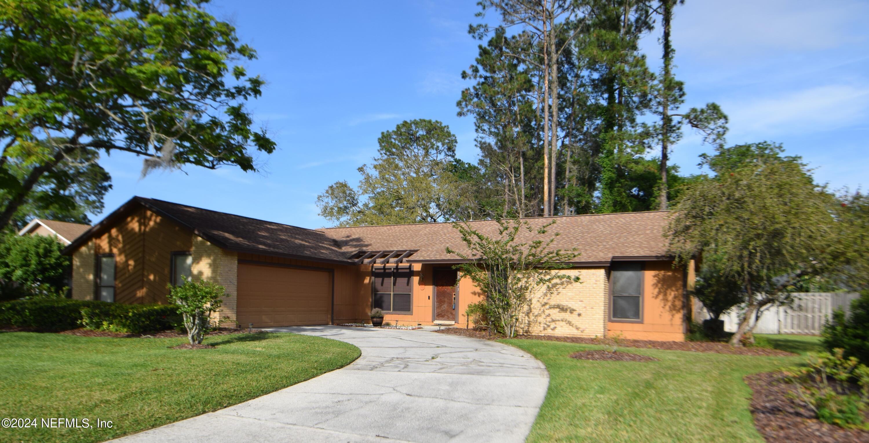 Jacksonville, FL home for sale located at 13173 Silver Oak Drive, Jacksonville, FL 32223