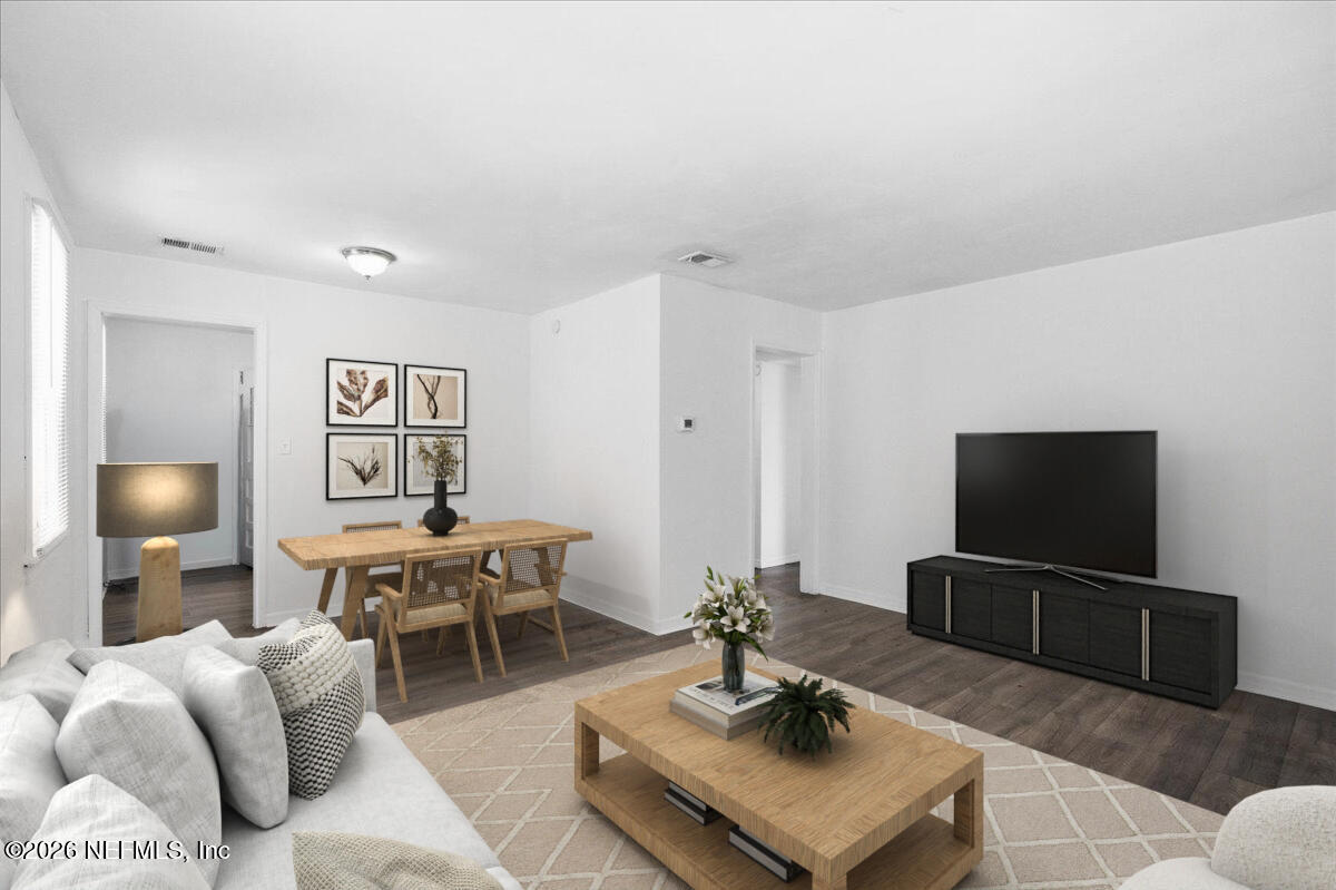 2205 COMMONWEALTH Avenue