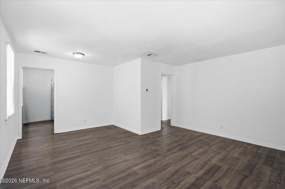 2205 COMMONWEALTH Avenue