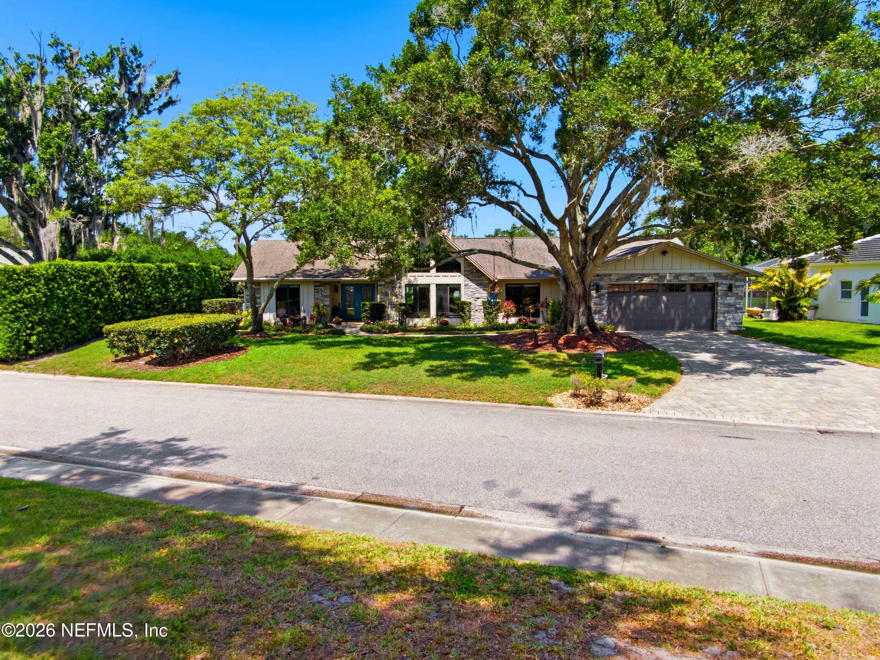 535 MANDALAY Road