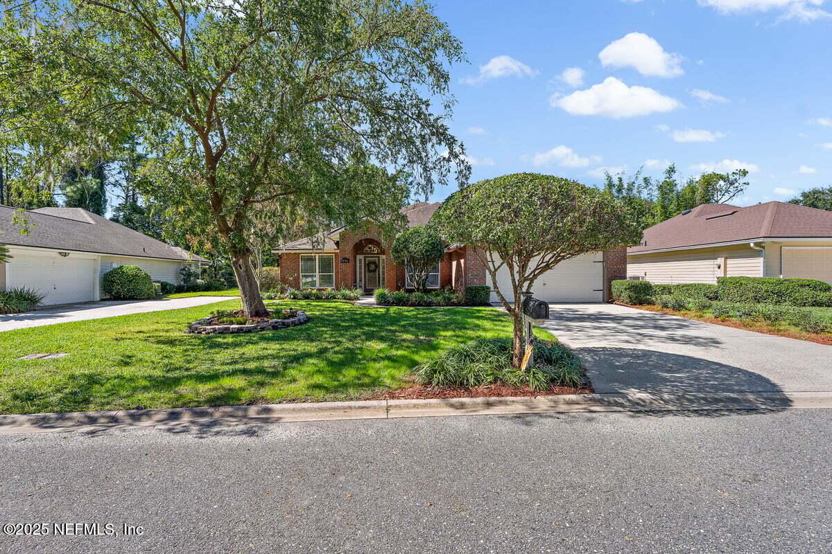 8956 DEER BERRY Court