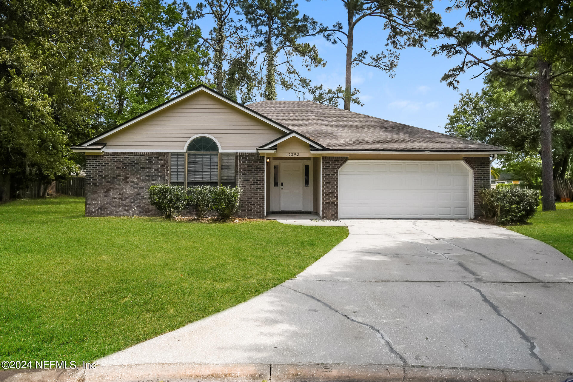Jacksonville, FL home for sale located at 10292 Stonington Way, Jacksonville, FL 32221