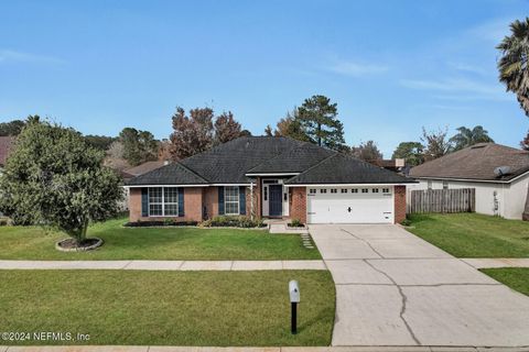 A home in Middleburg