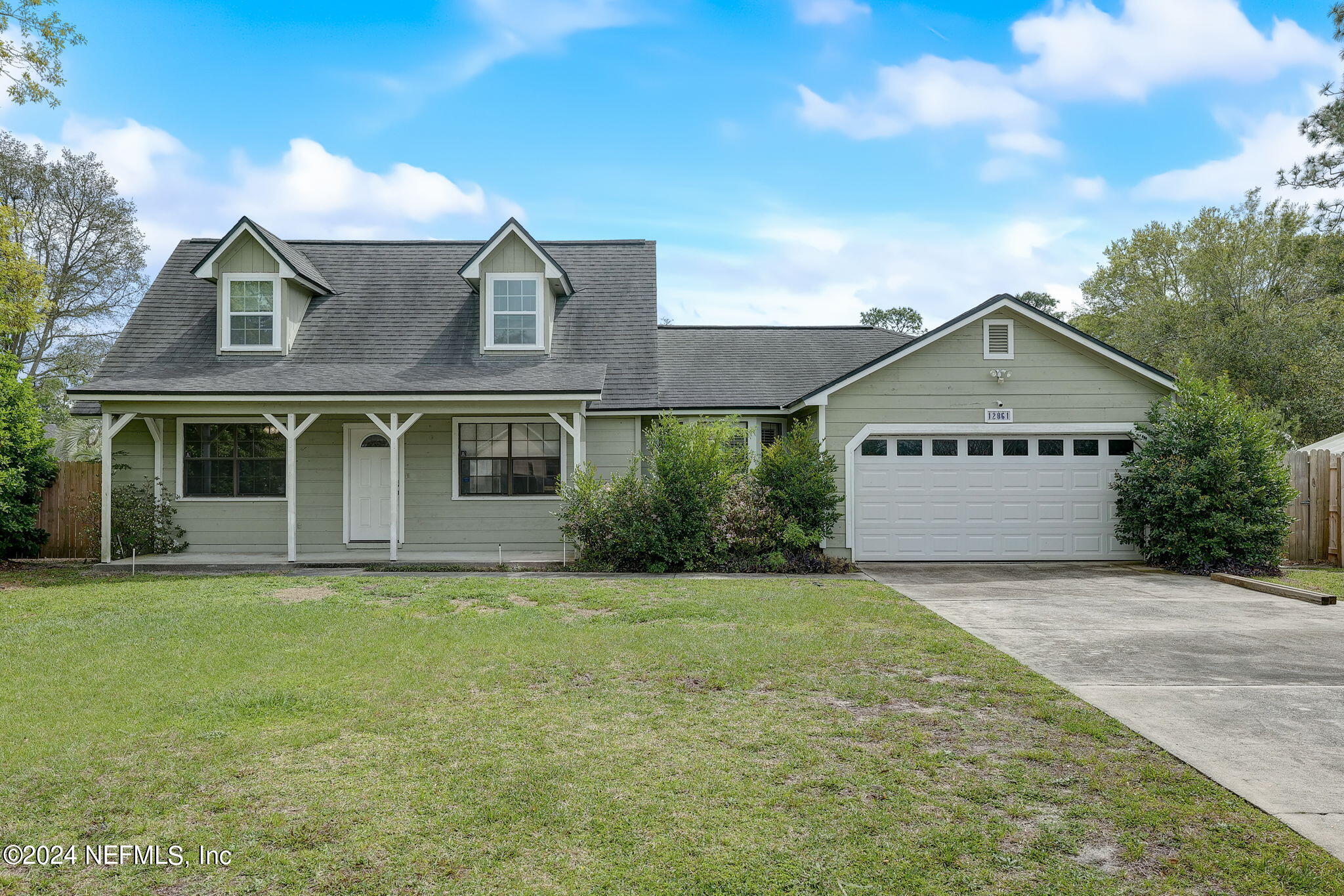 Jacksonville, FL home for sale located at 12861 Julington Forest Drive E, Jacksonville, FL 32258