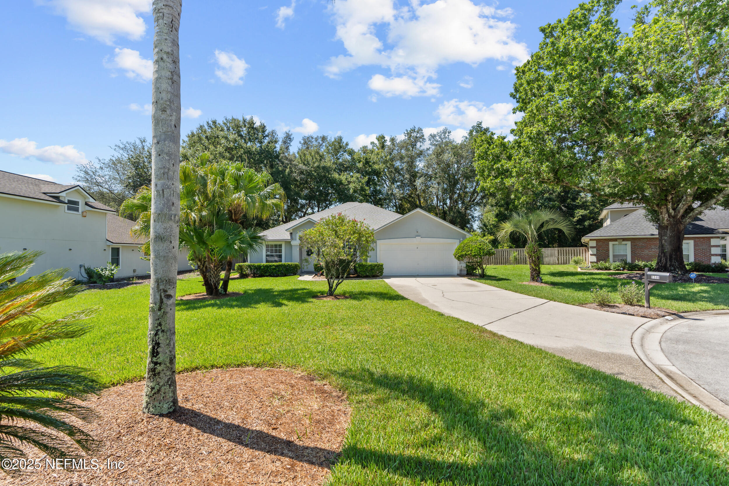 5586 LOON LAKE Court