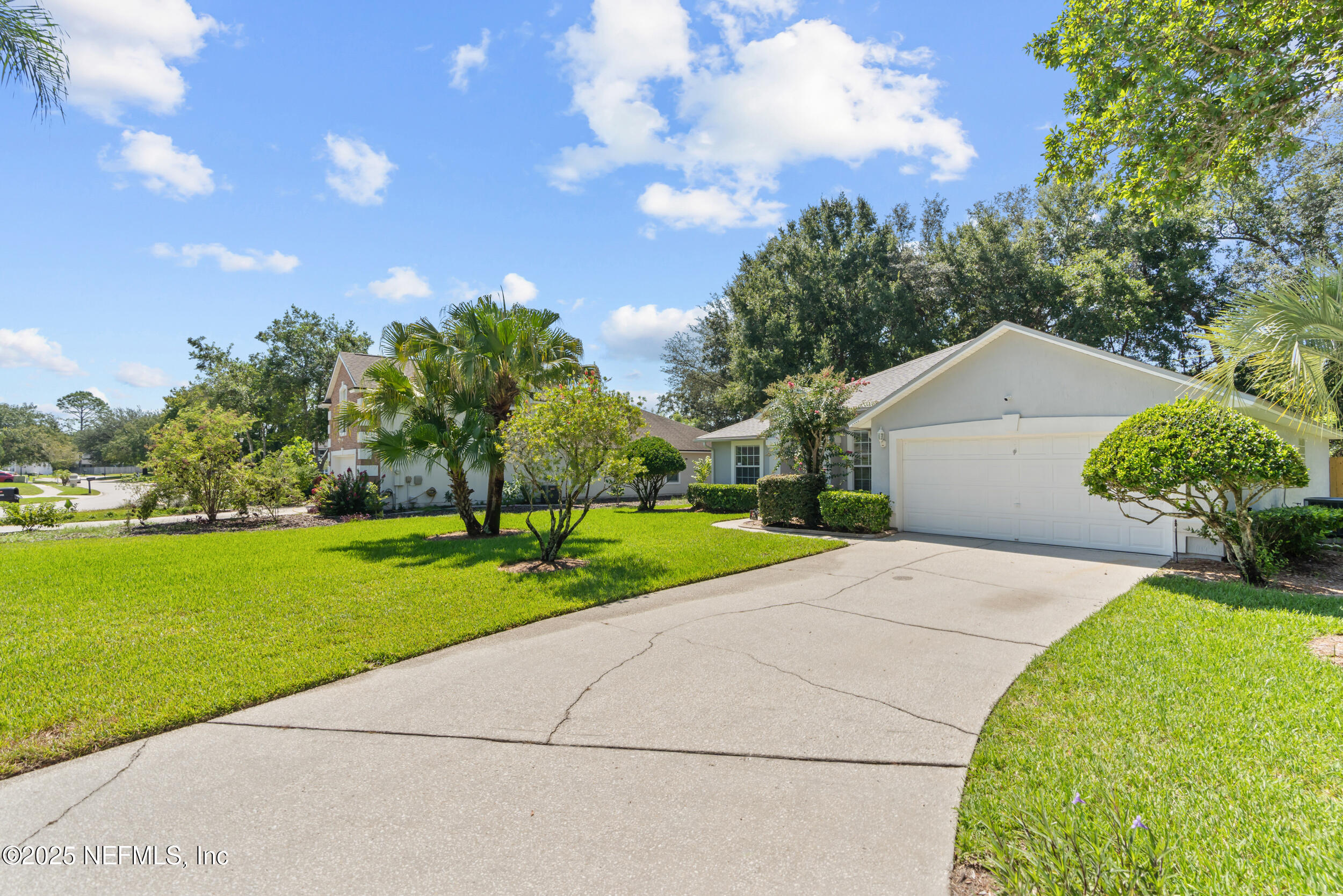 5586 LOON LAKE Court