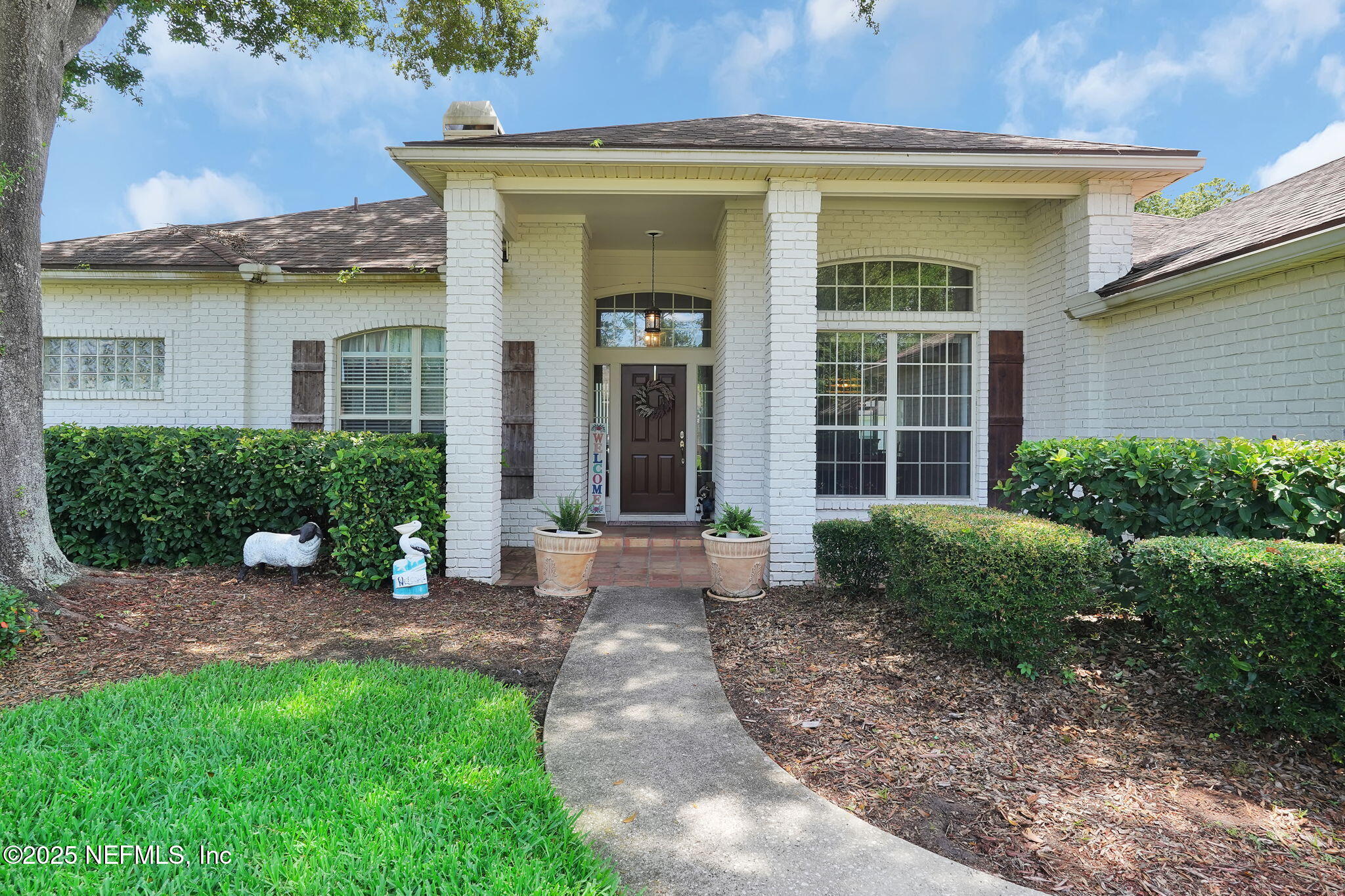 1571 SHELTER COVE Drive