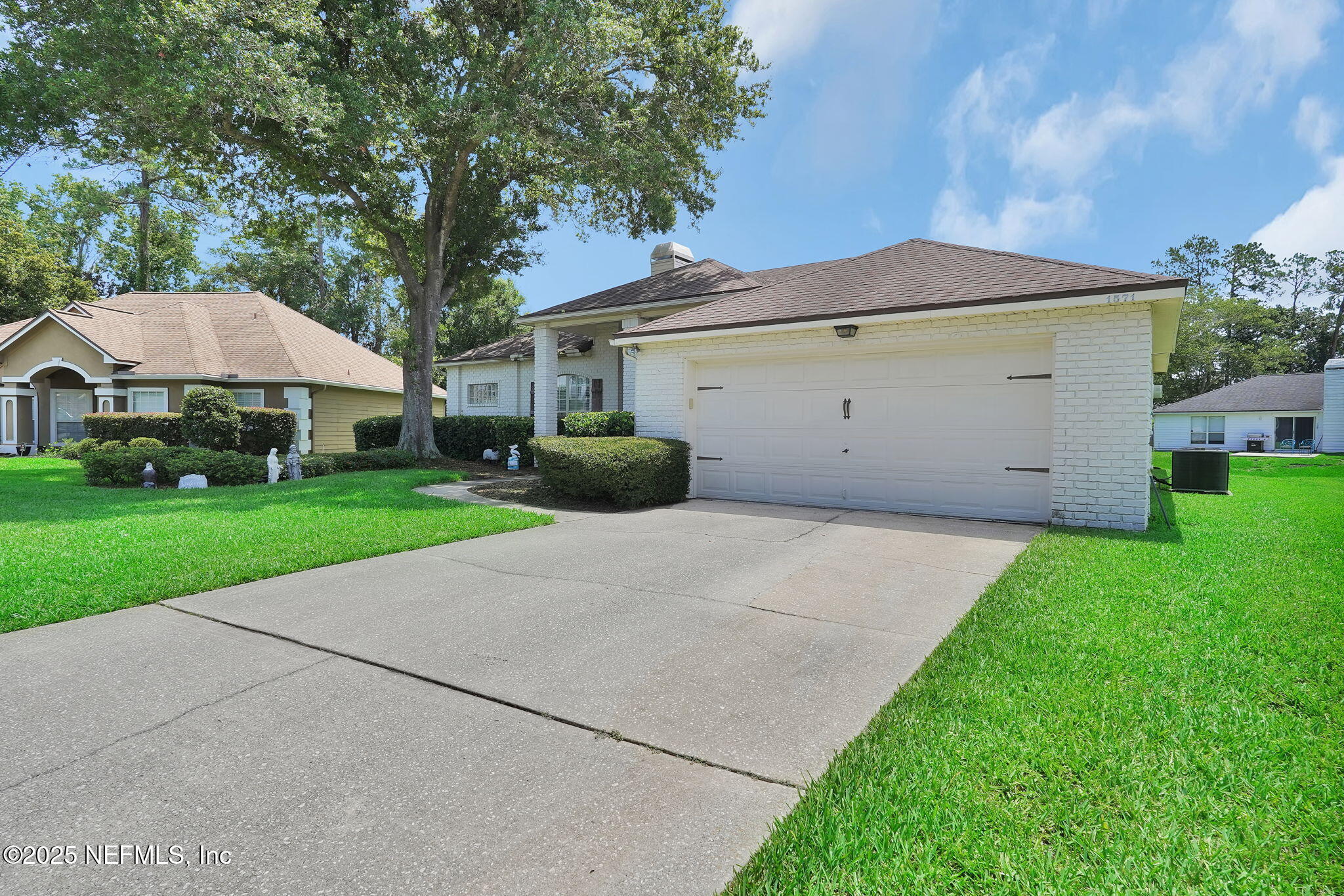 1571 SHELTER COVE Drive