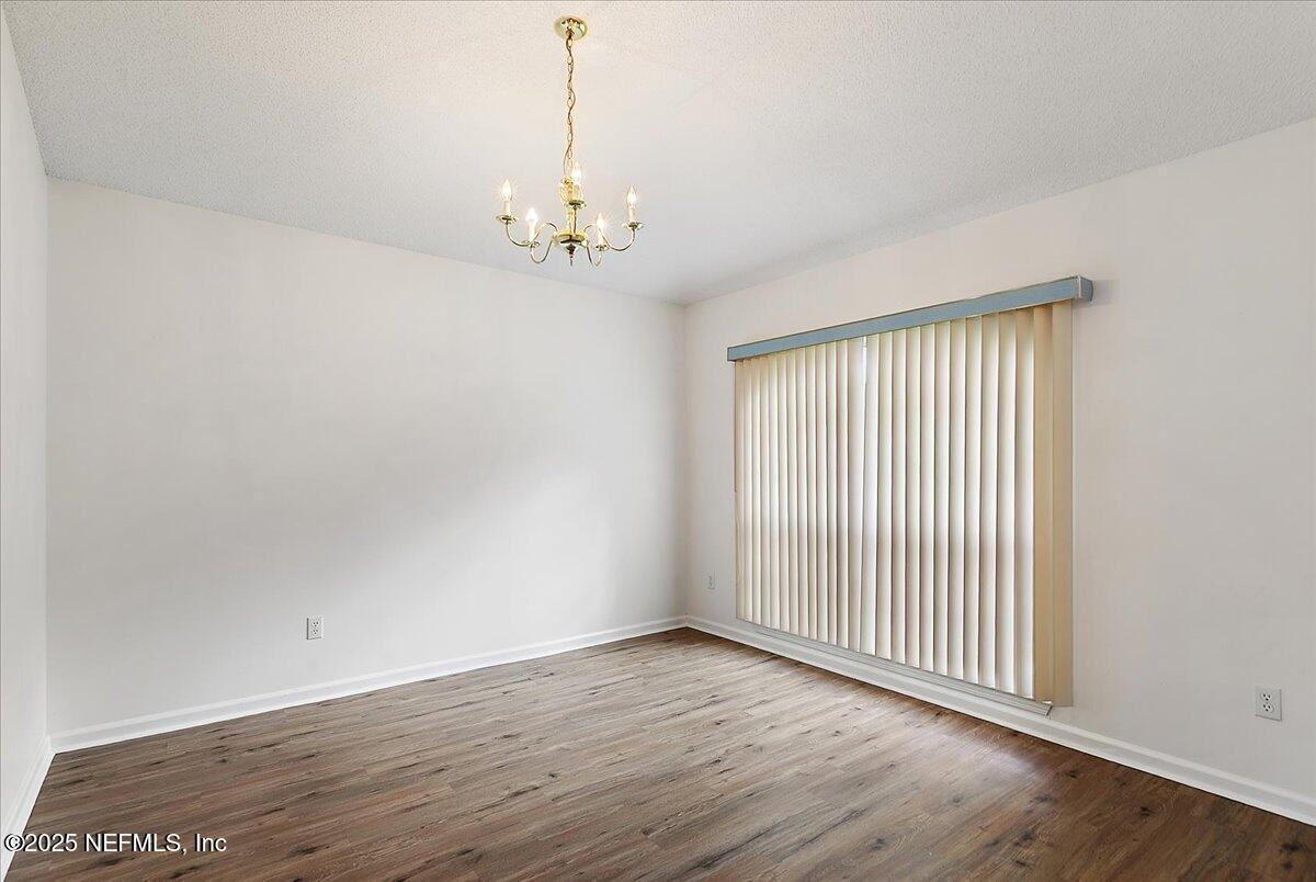 9502 BROKEN OAK Boulevard