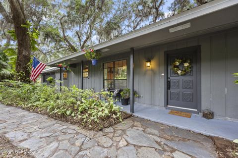 A home in East Palatka