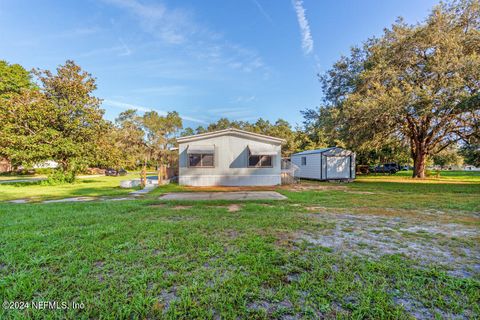 A home in Interlachen