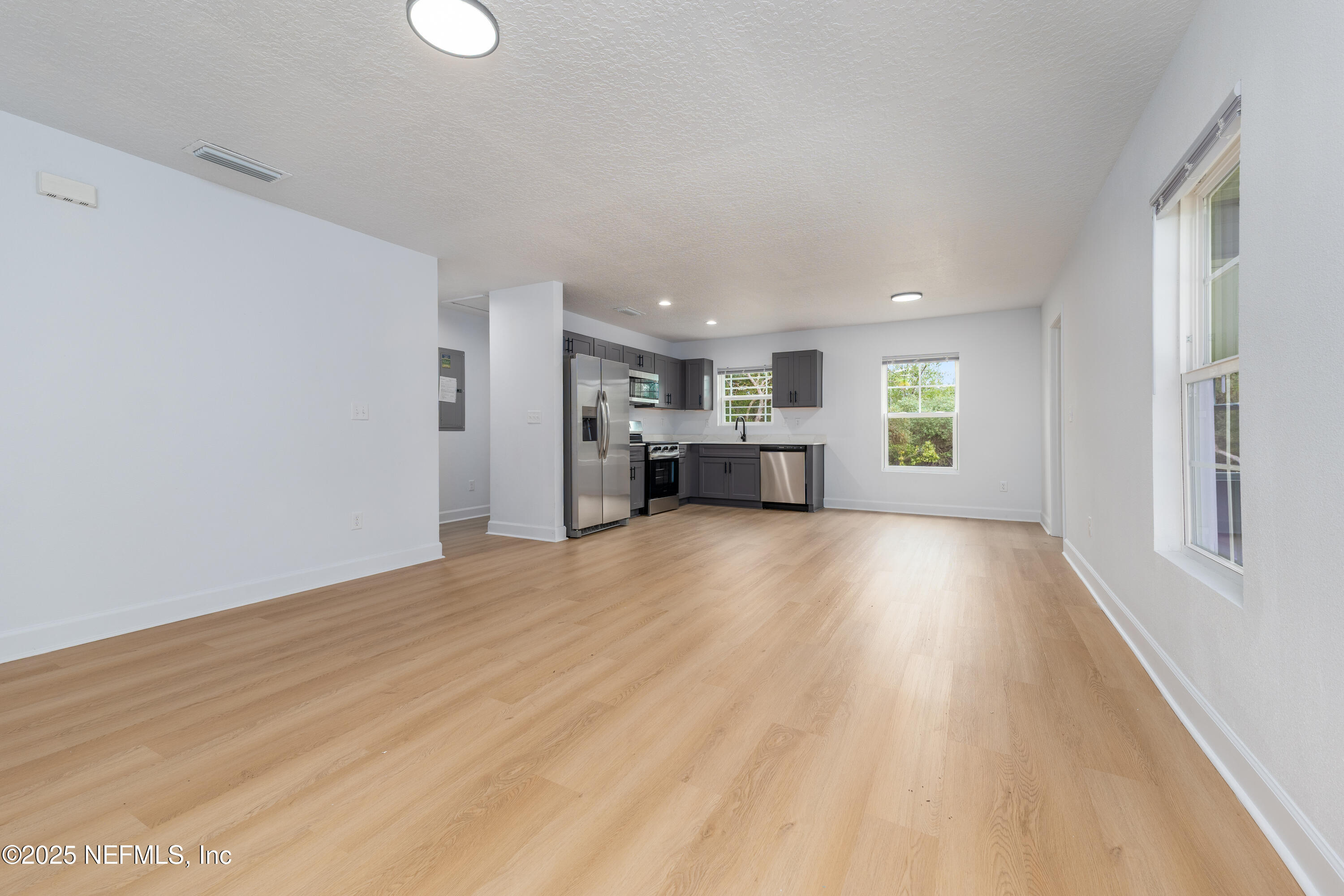 5640 CHEROKEE Street