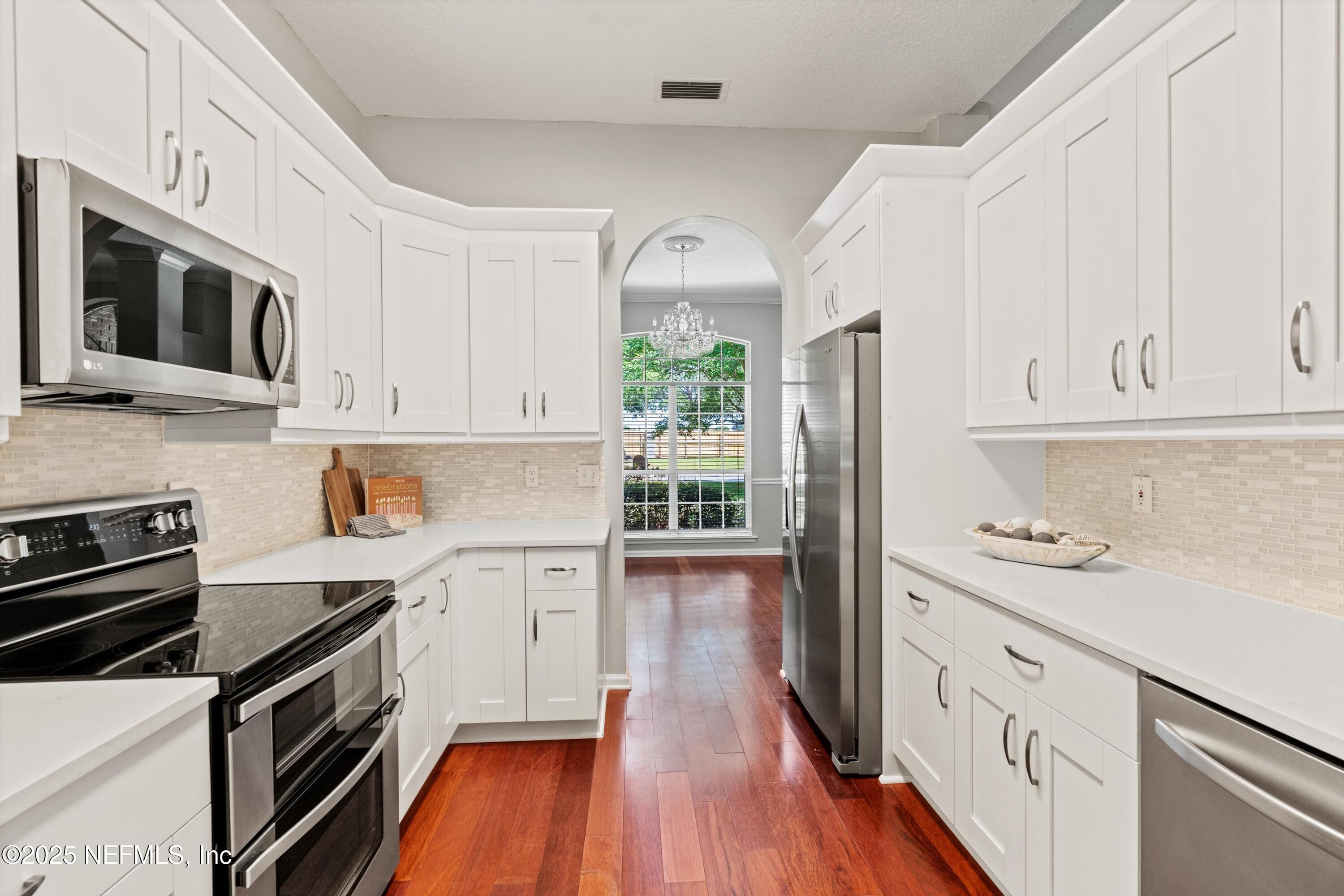 656 MARSHVIEW Drive