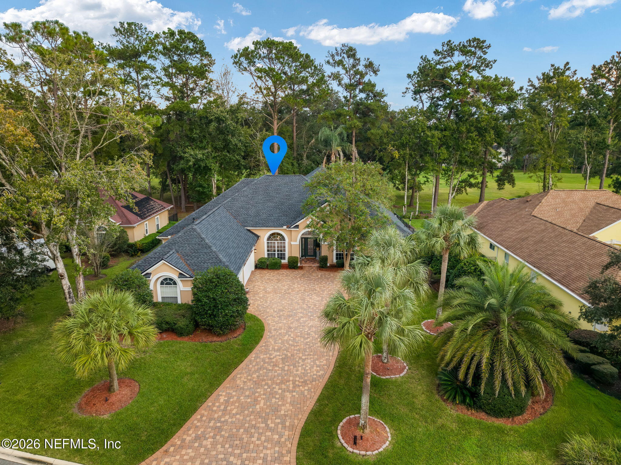 569 GOLDEN LINKS Drive
