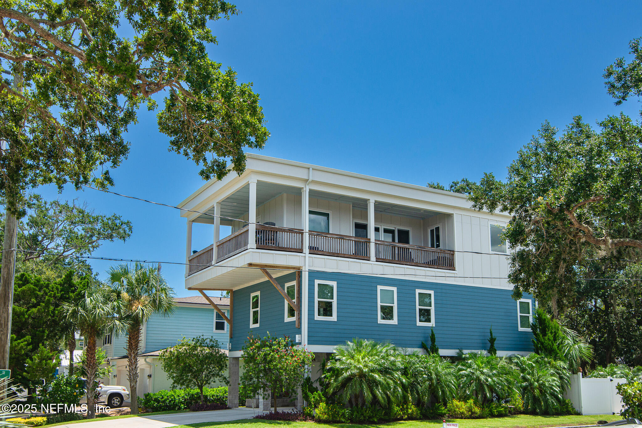 193 LAWN Avenue