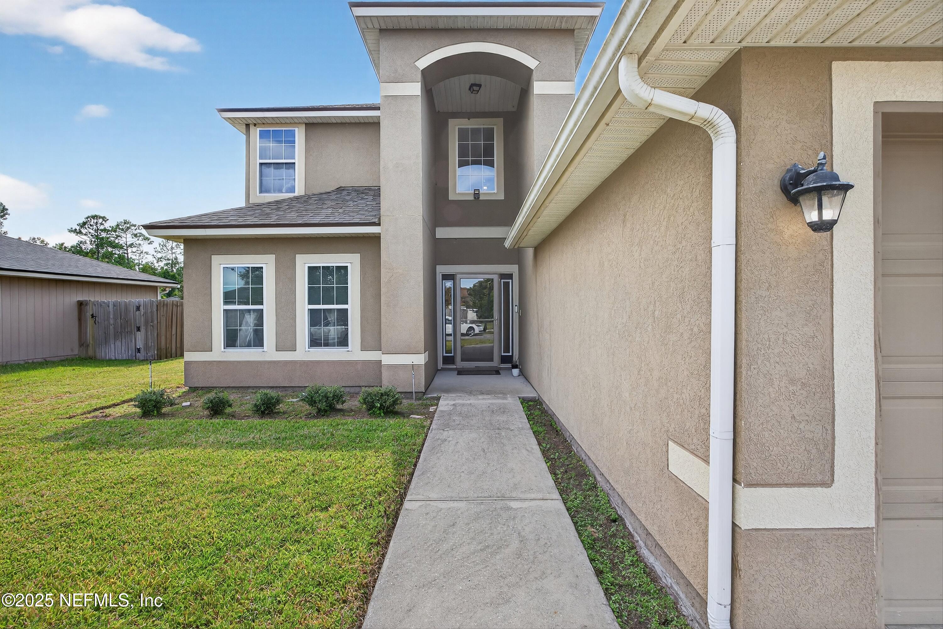 6054 CHESTNUT GELDING Lane