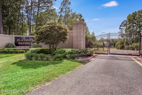 A home in Yulee