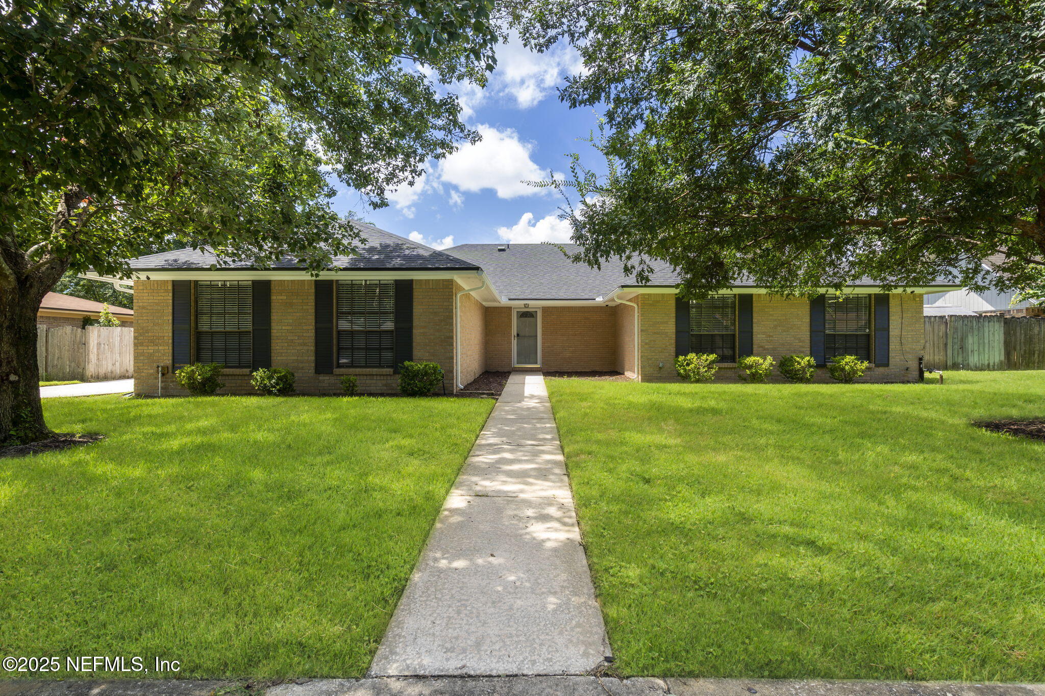 1550 CHELSEA Place