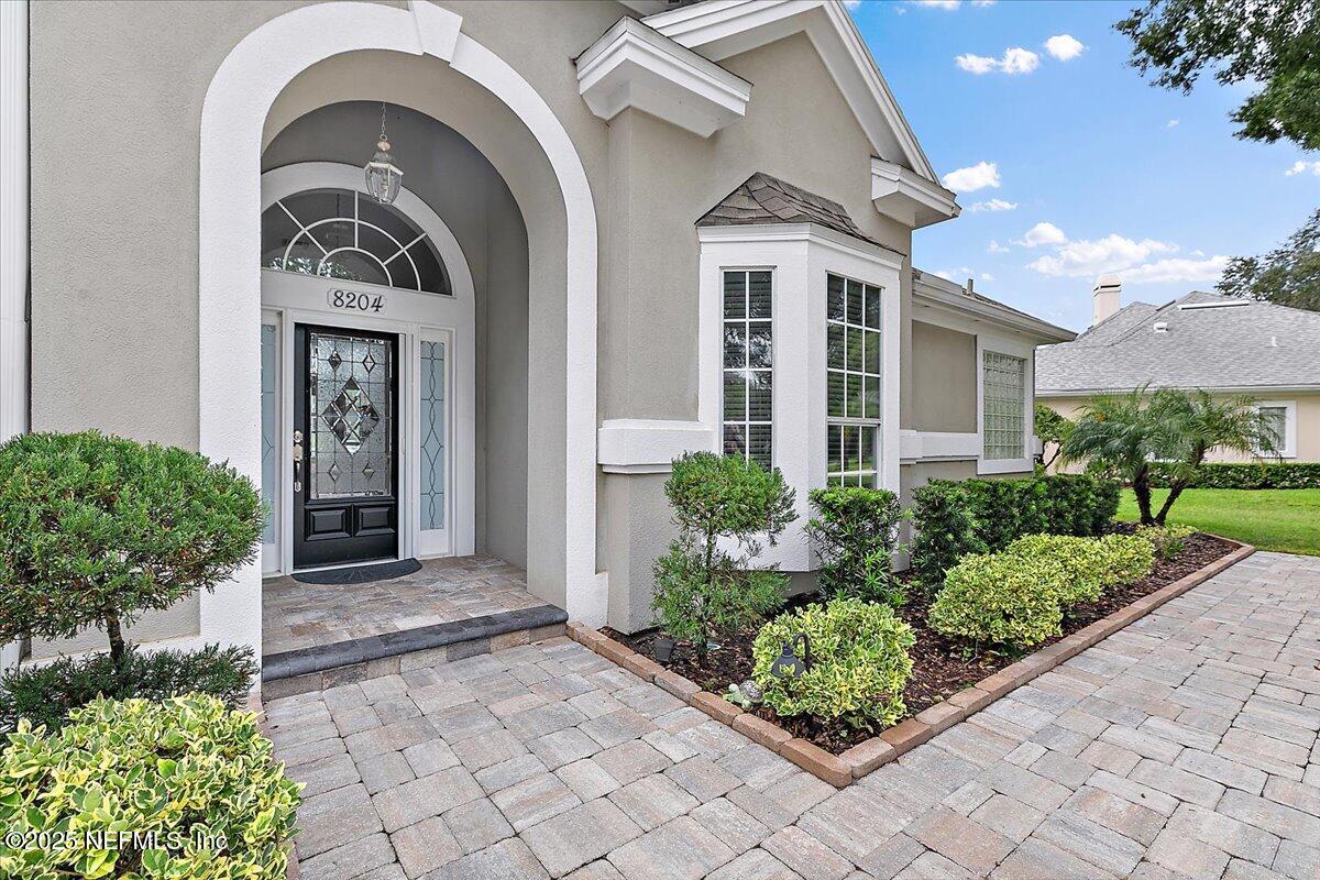 8204 HAMPTON LAKE Lane