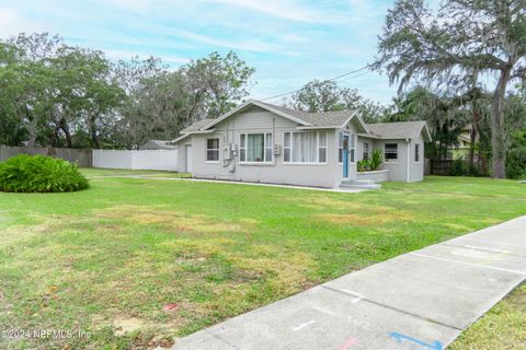 A home in Eustis