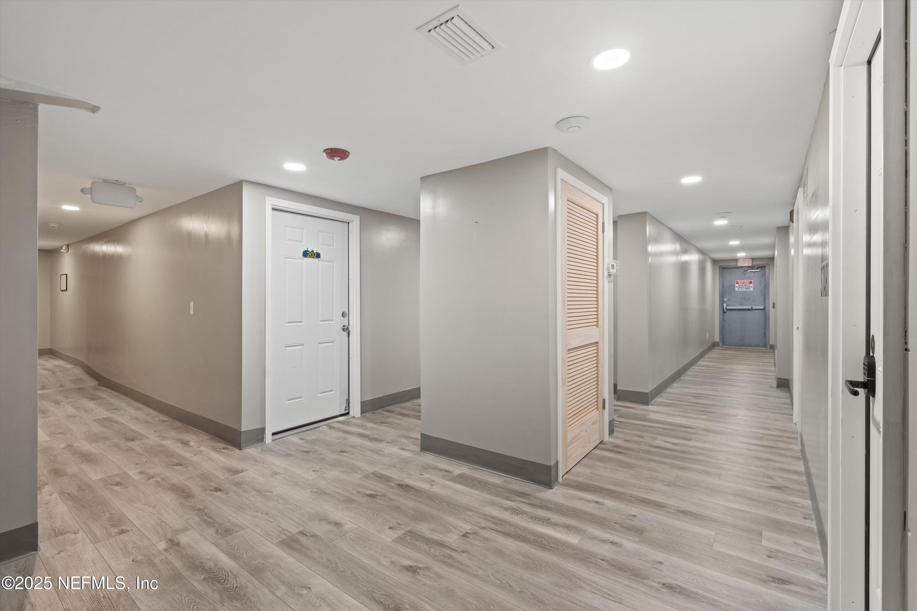 3787 OLD MIDDLEBURG Road N