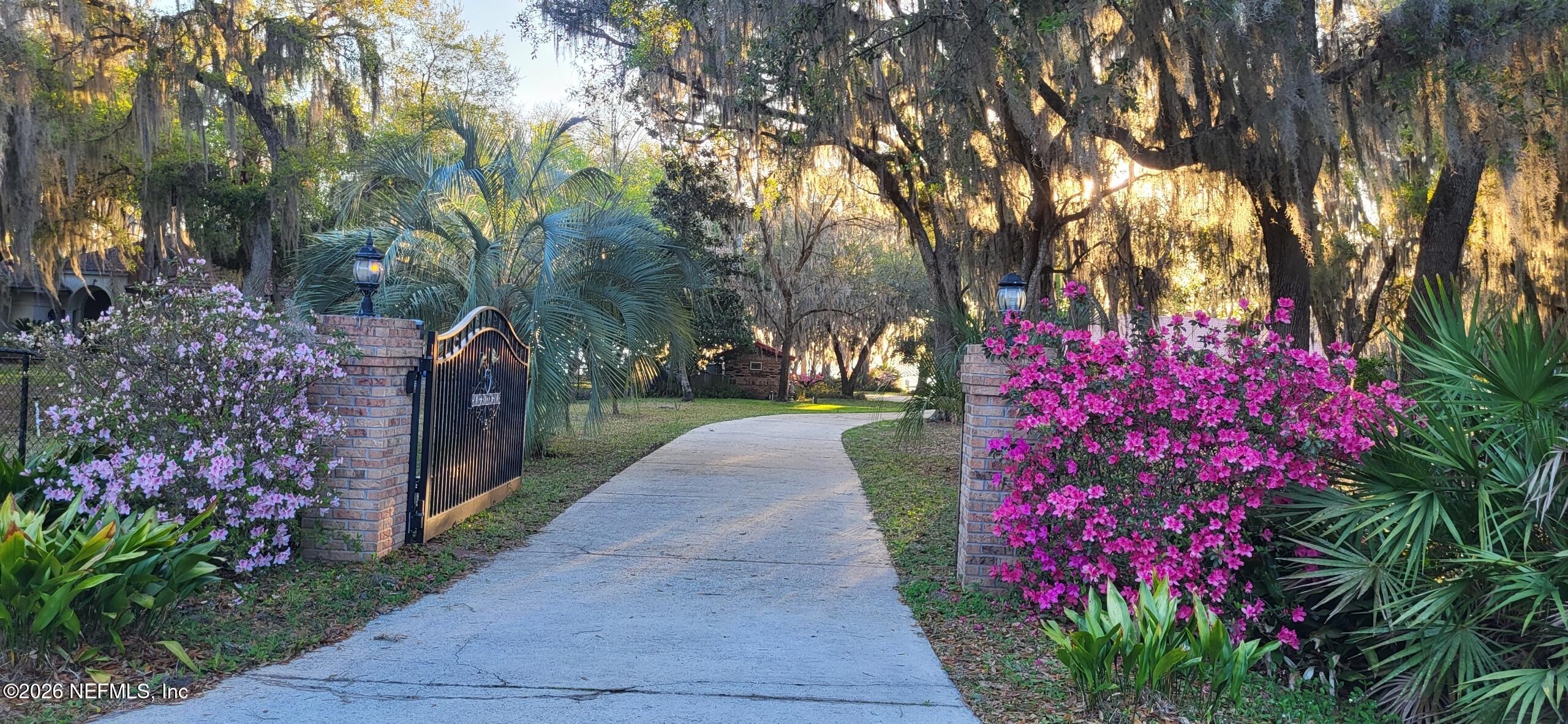 524 CEDAR CREEK Road