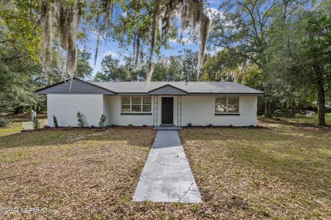 A home in Yulee