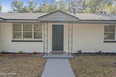 A home in Yulee