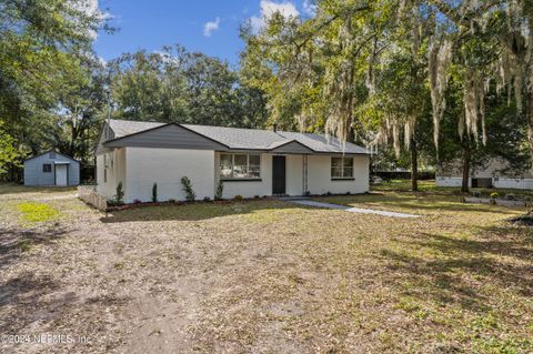 A home in Yulee