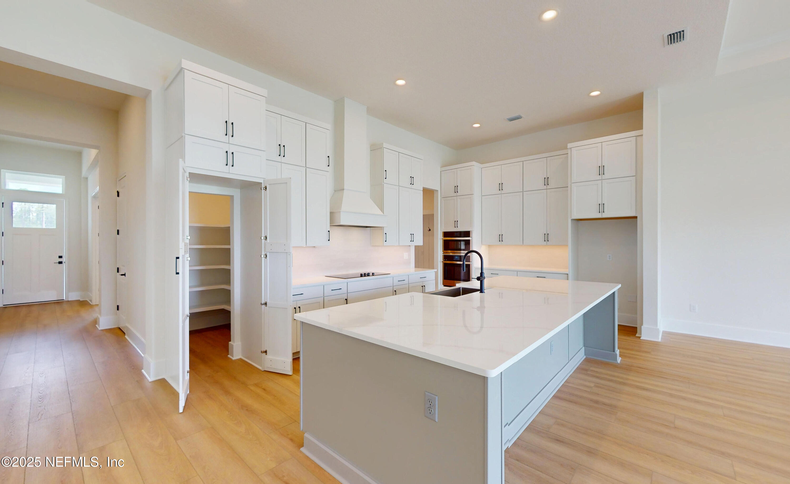 95444 GOLDEN GLOW Drive