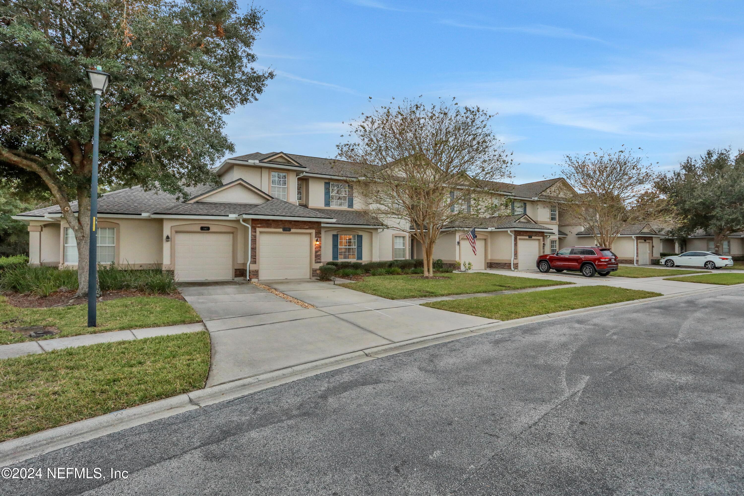 336 WOODED CROSSING Circle