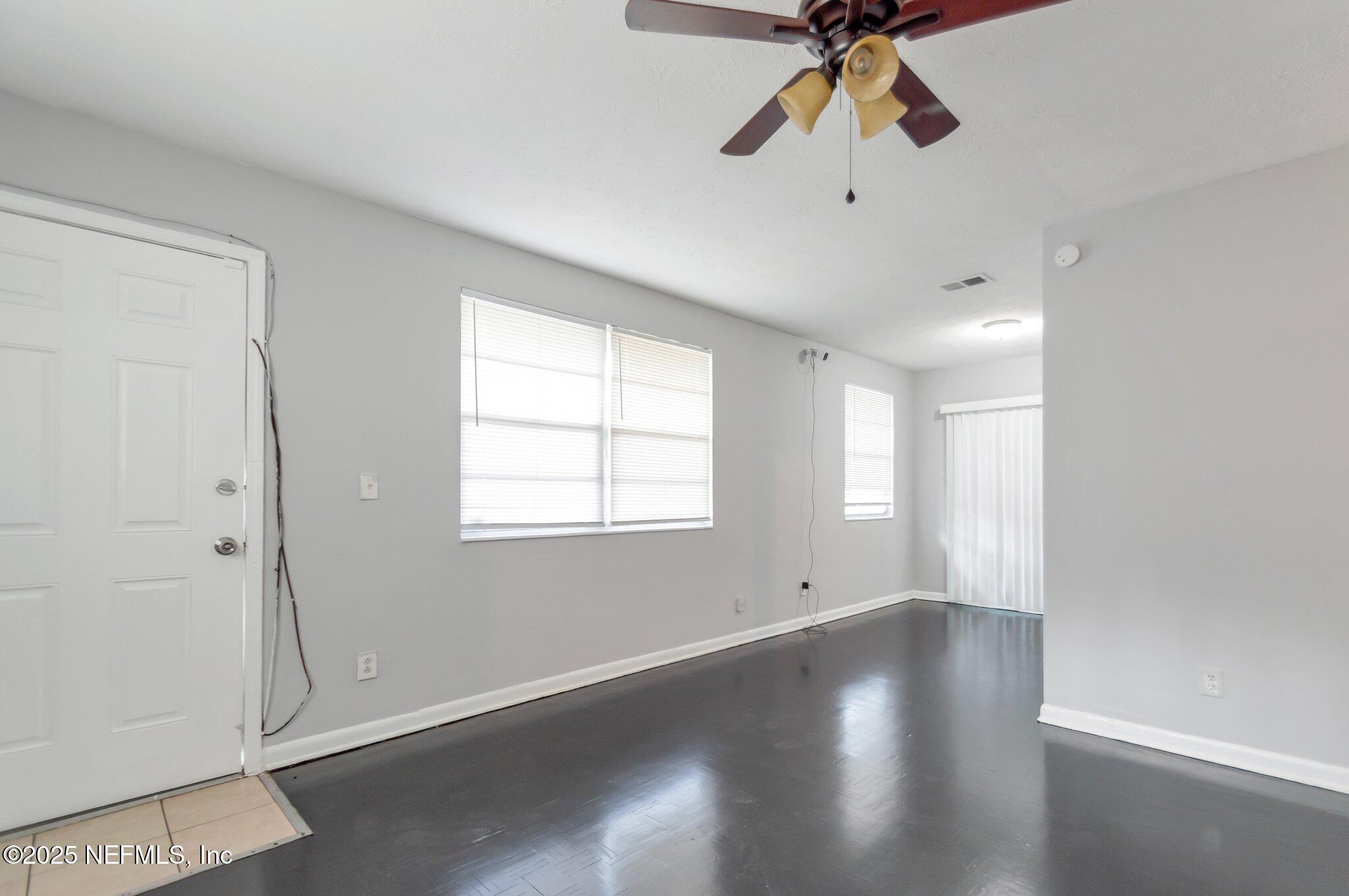1551 W 31ST Street
