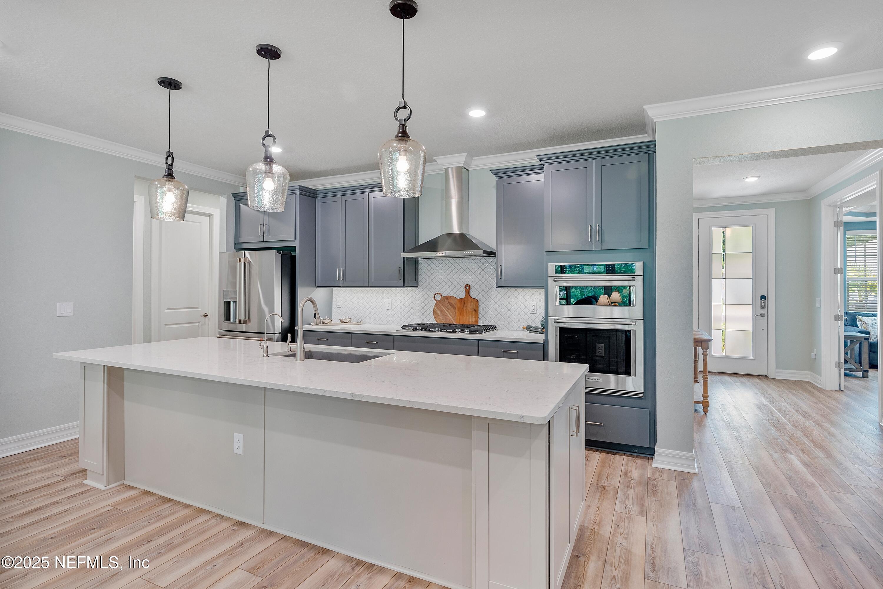 12387 CLAPBOARD BLUFF Trail