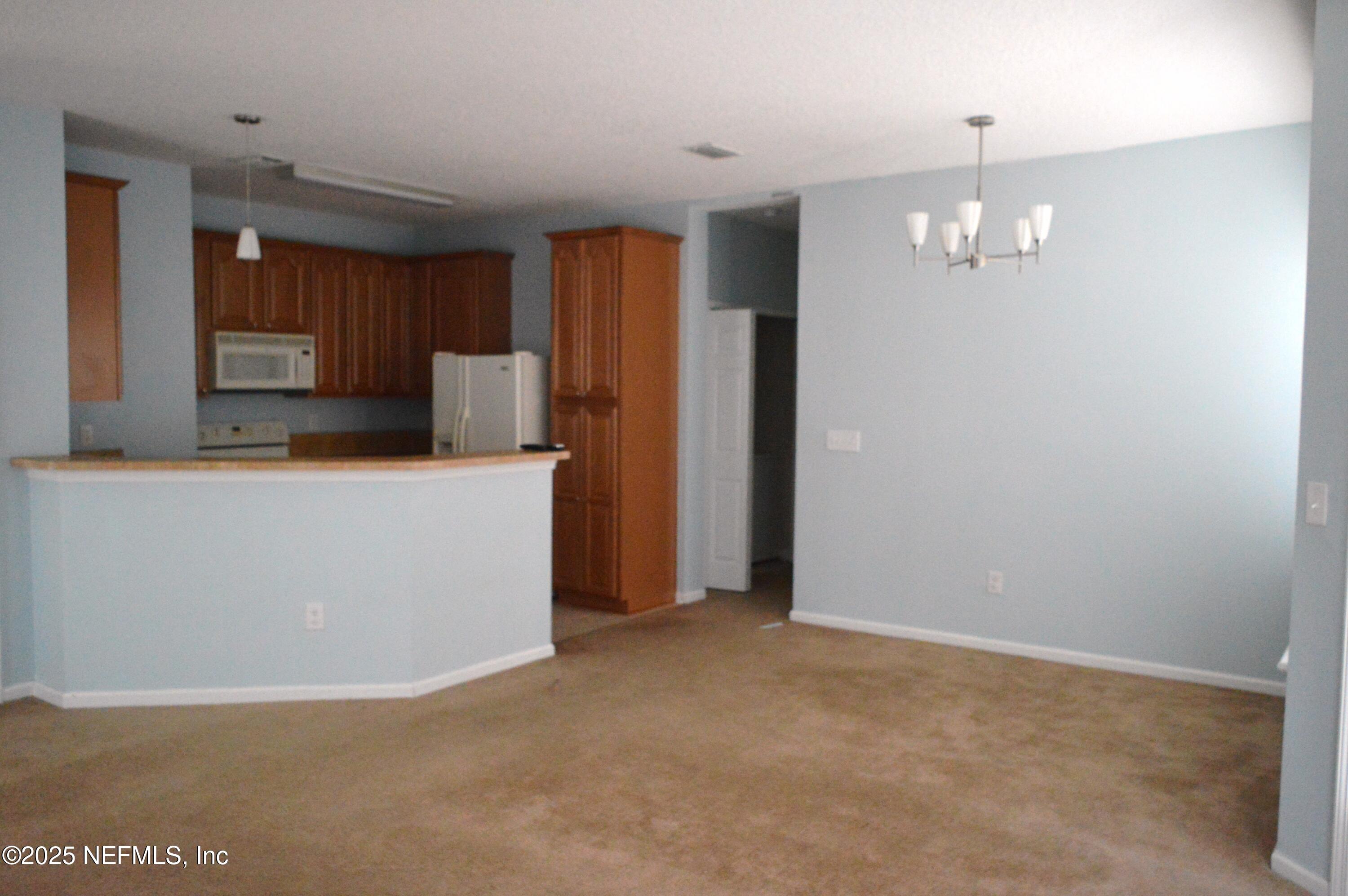 7202 DEERFOOT POINT Circle 2