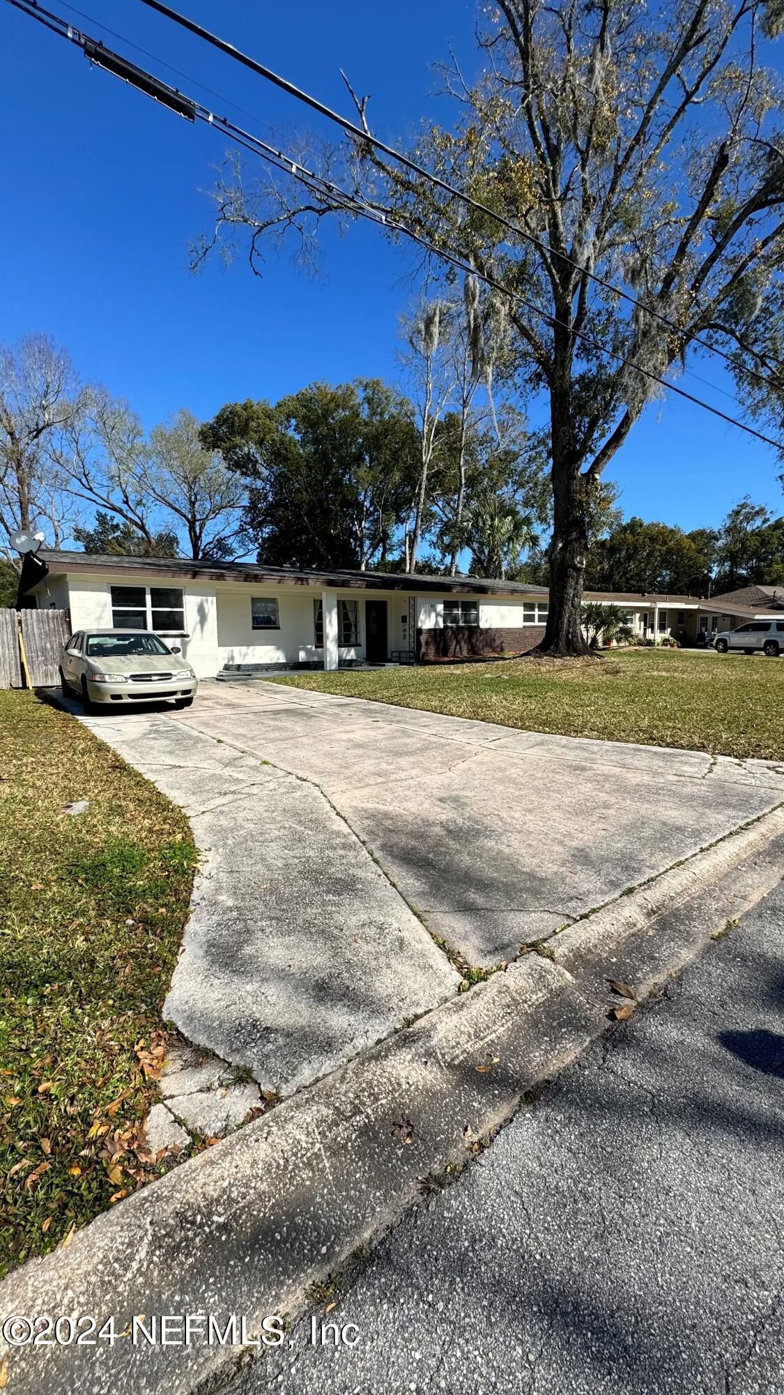 Jacksonville, FL home for sale located at 8105 Santillo Drive, Jacksonville, FL 32217