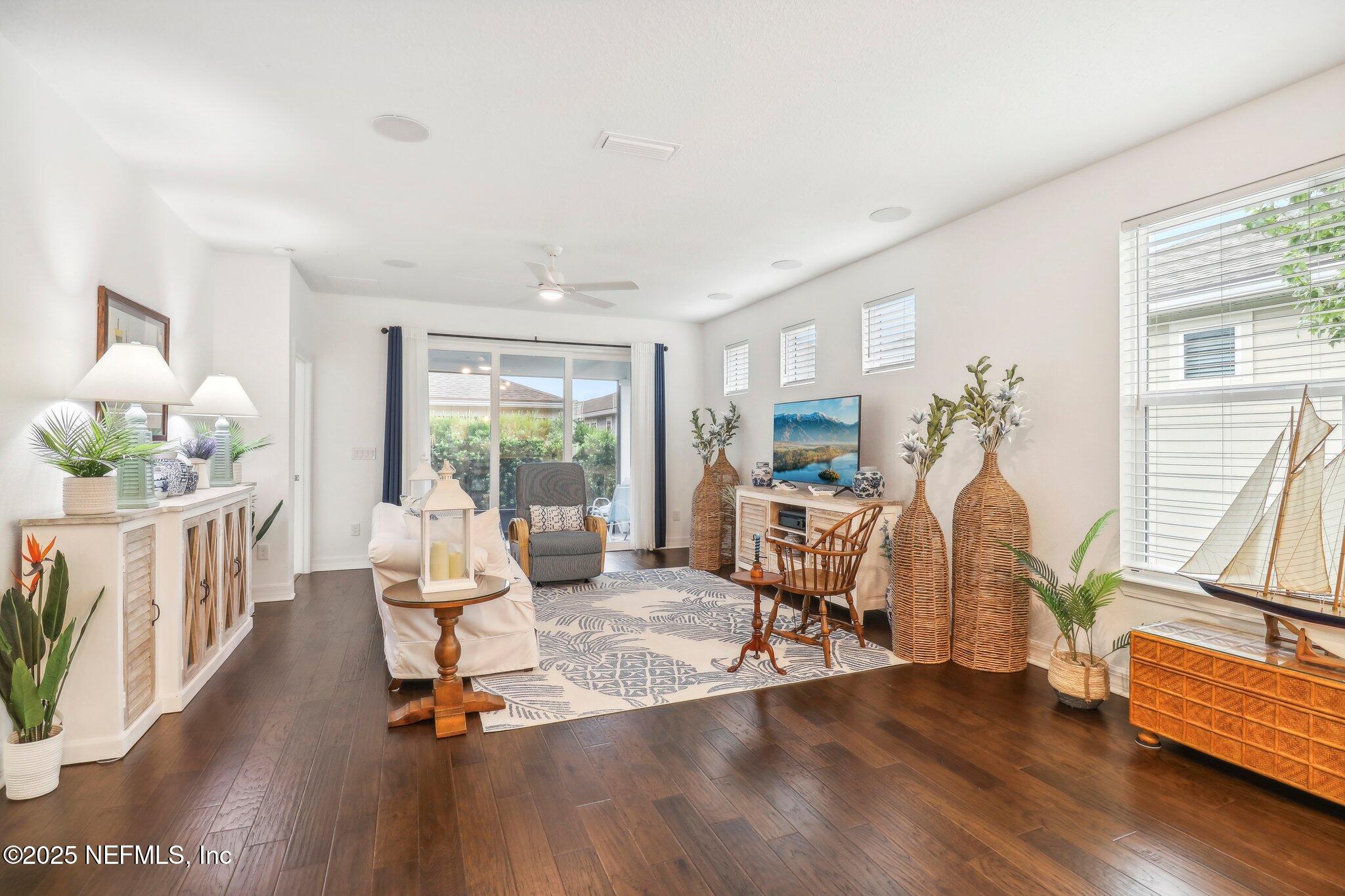 27 YELLOW IRIS Court
