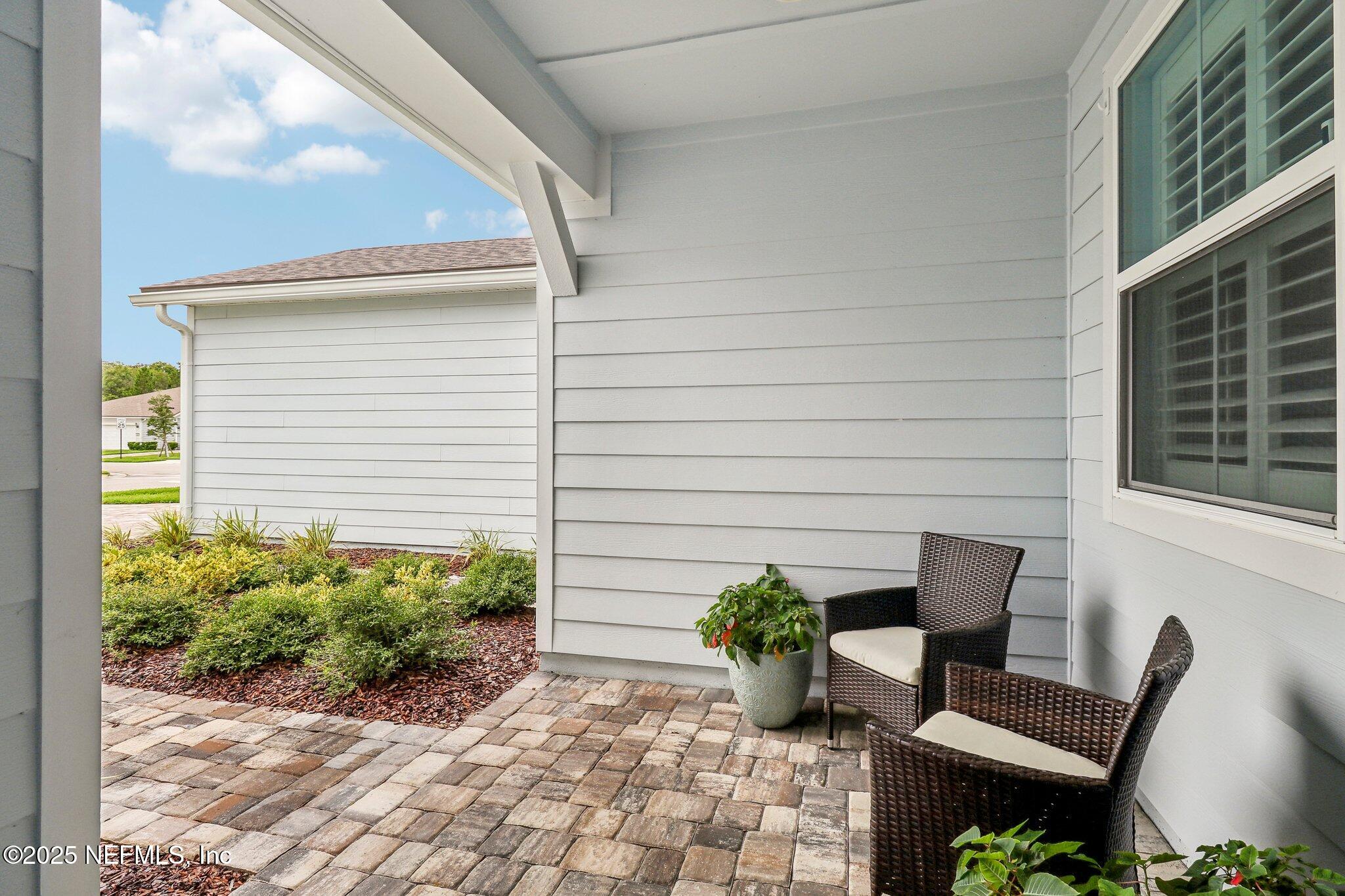 27 YELLOW IRIS Court
