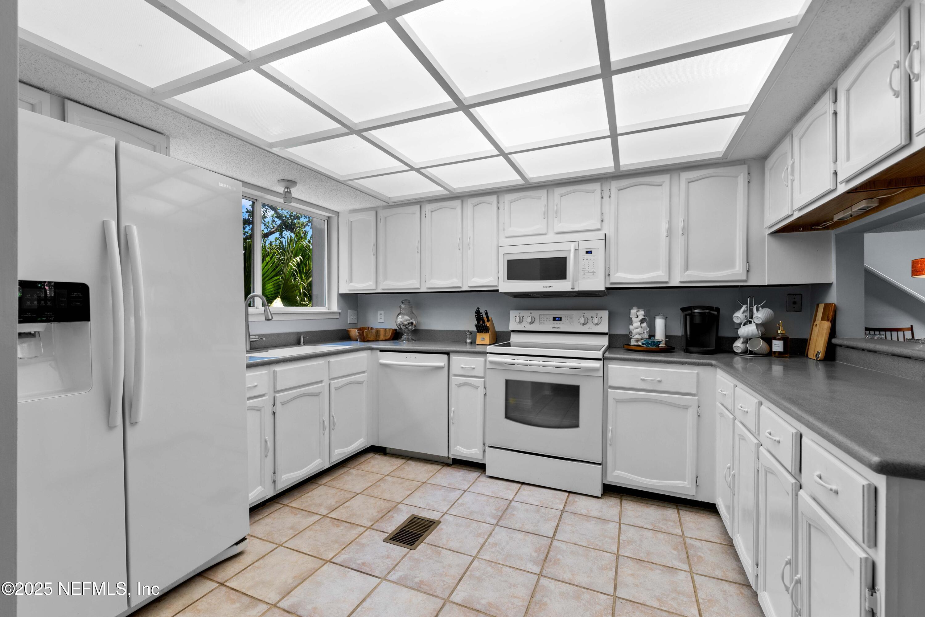2279 SEMINOLE Road 11