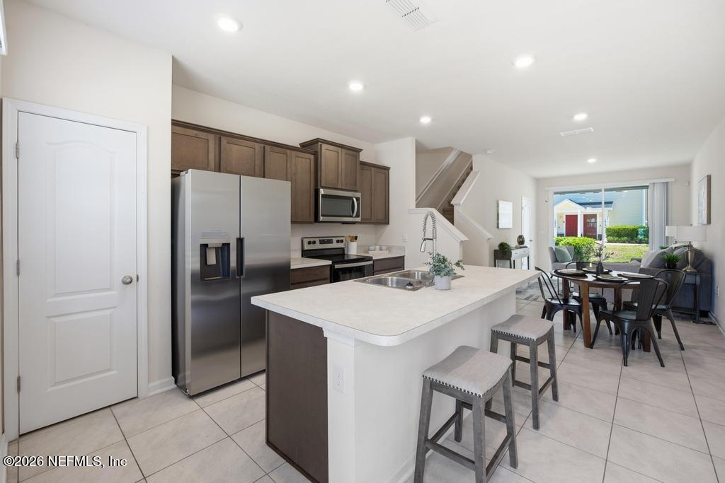 575 OAKLEAF PLANTATION Parkway 1502