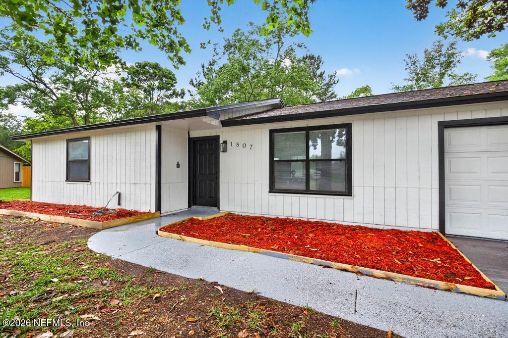 1807 SHANNON LAKE Drive