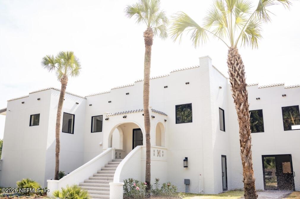 13535 W BEAVER Street