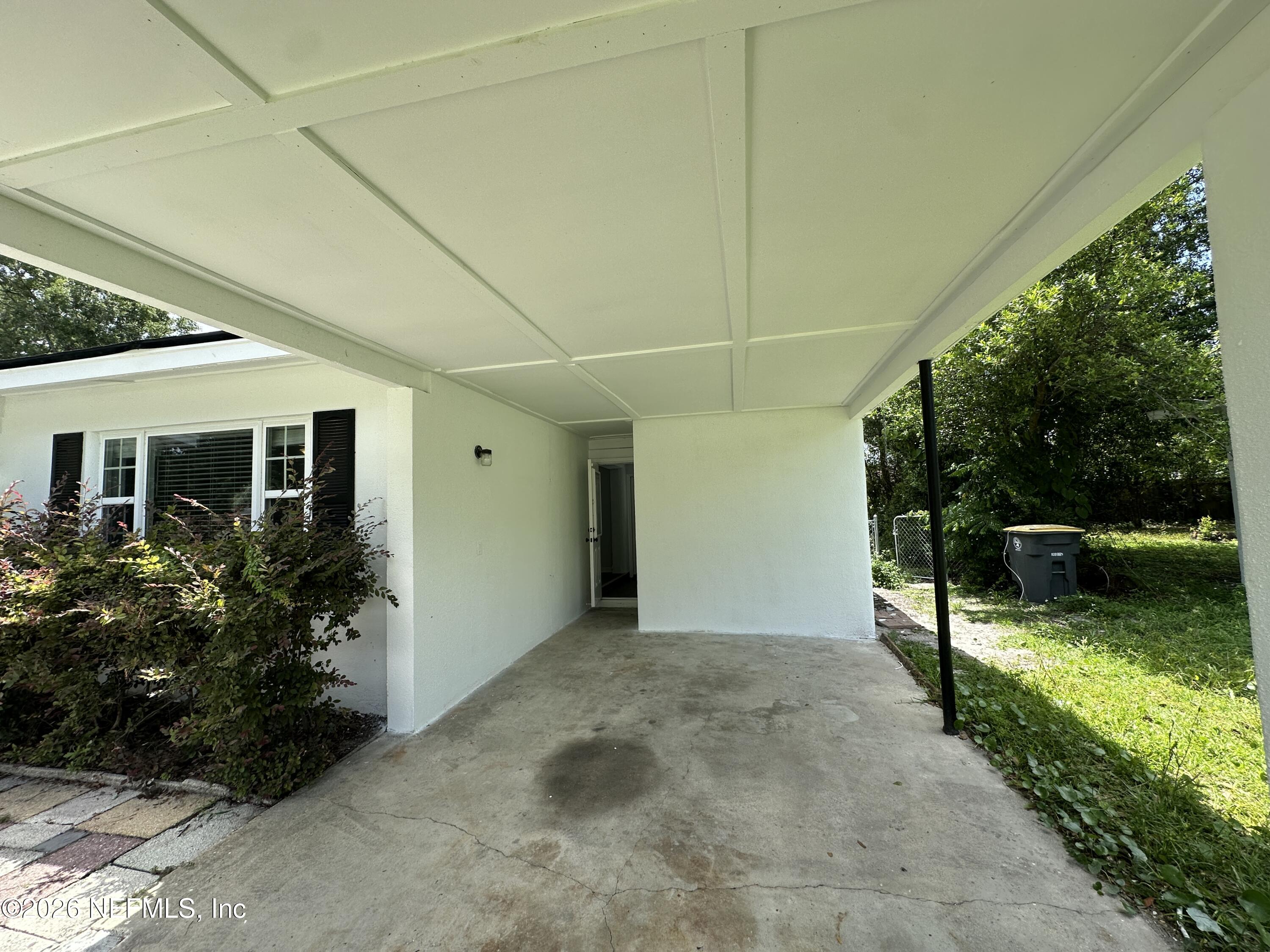 6226 MERCER Circle E