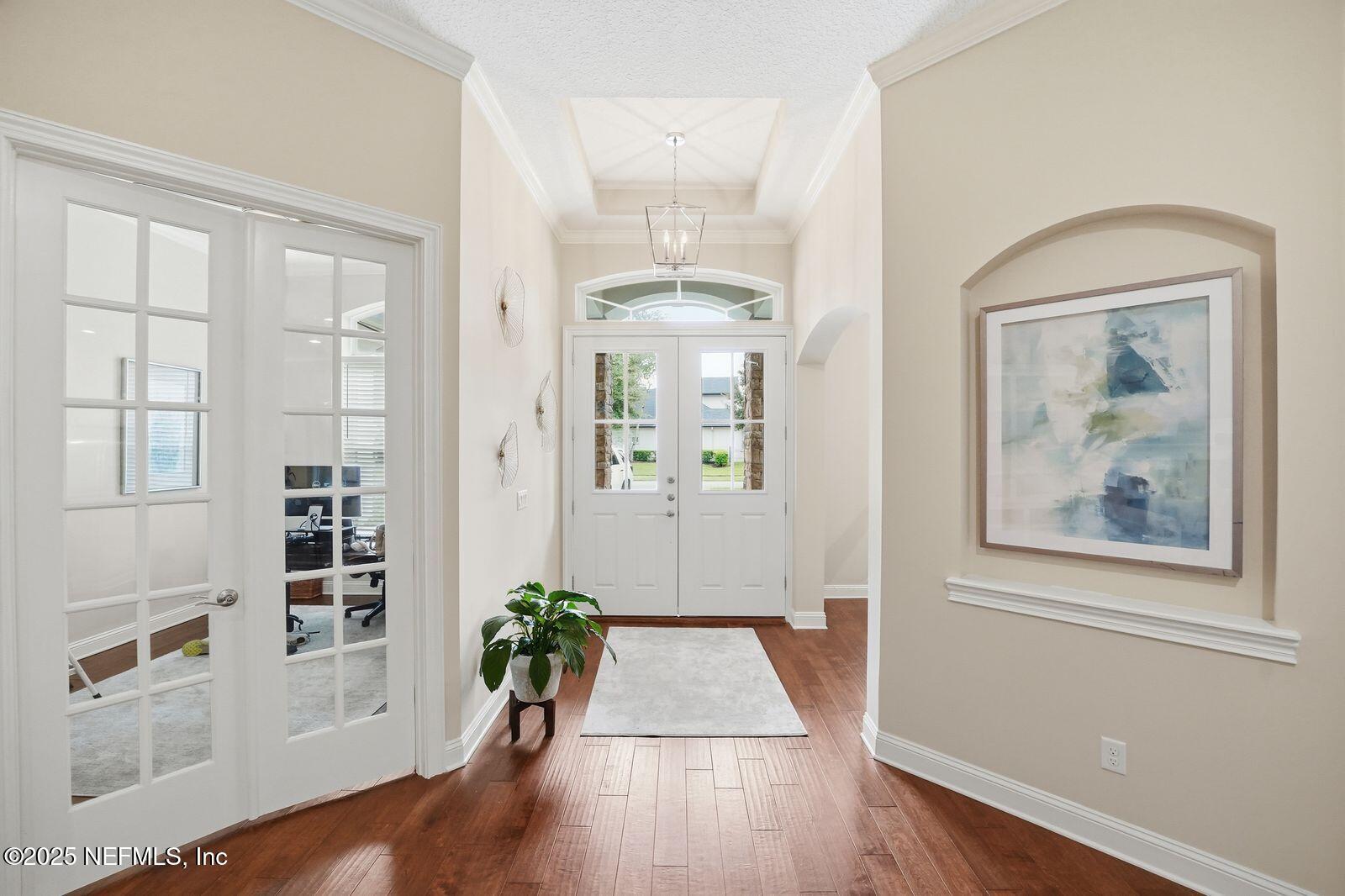 524 SEBASTIAN Square