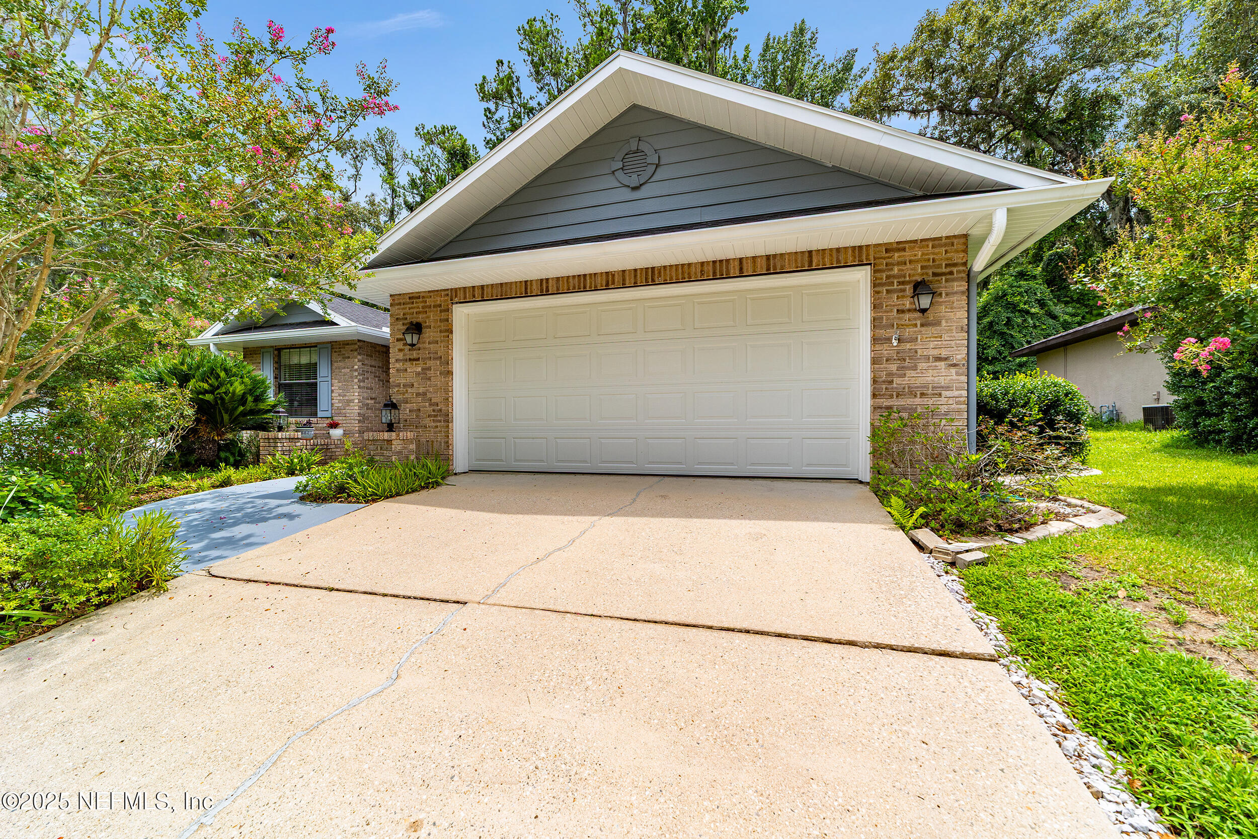 10922 PALMETTO Boulevard