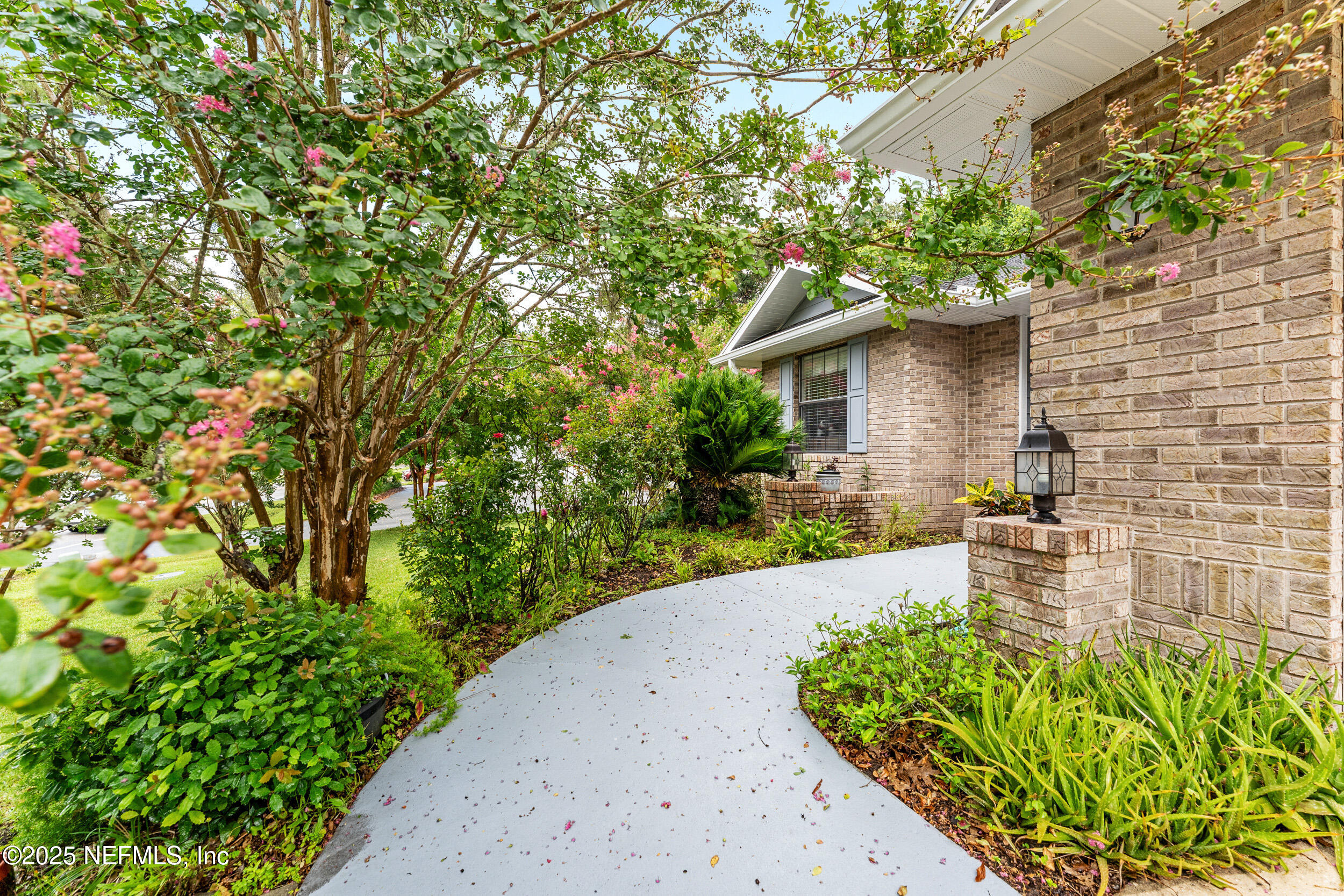 10922 PALMETTO Boulevard