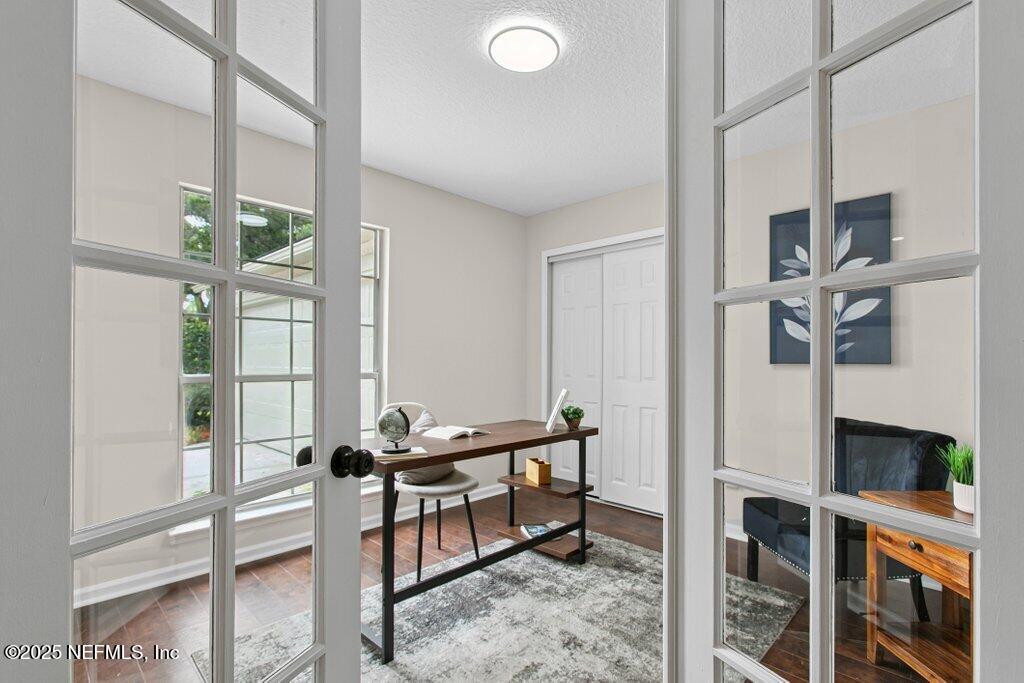1554 LINKSIDE Drive