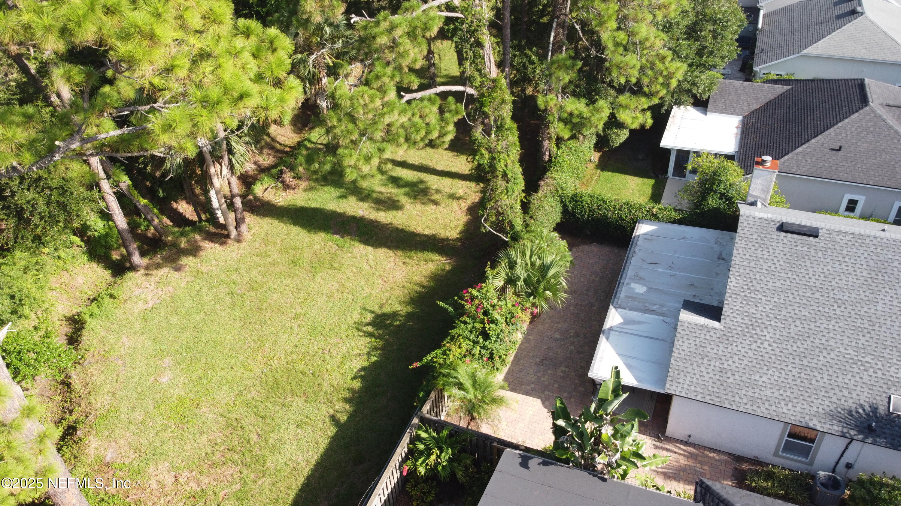 1554 LINKSIDE Drive