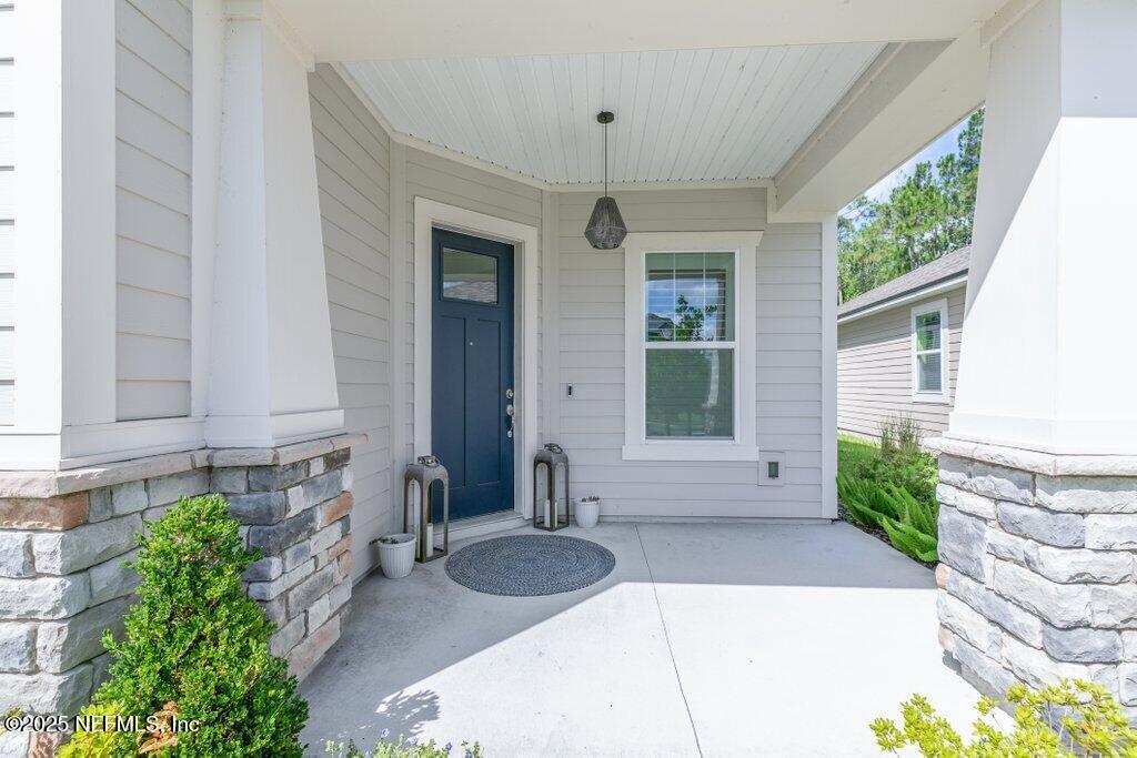 384 SILKGRASS Place