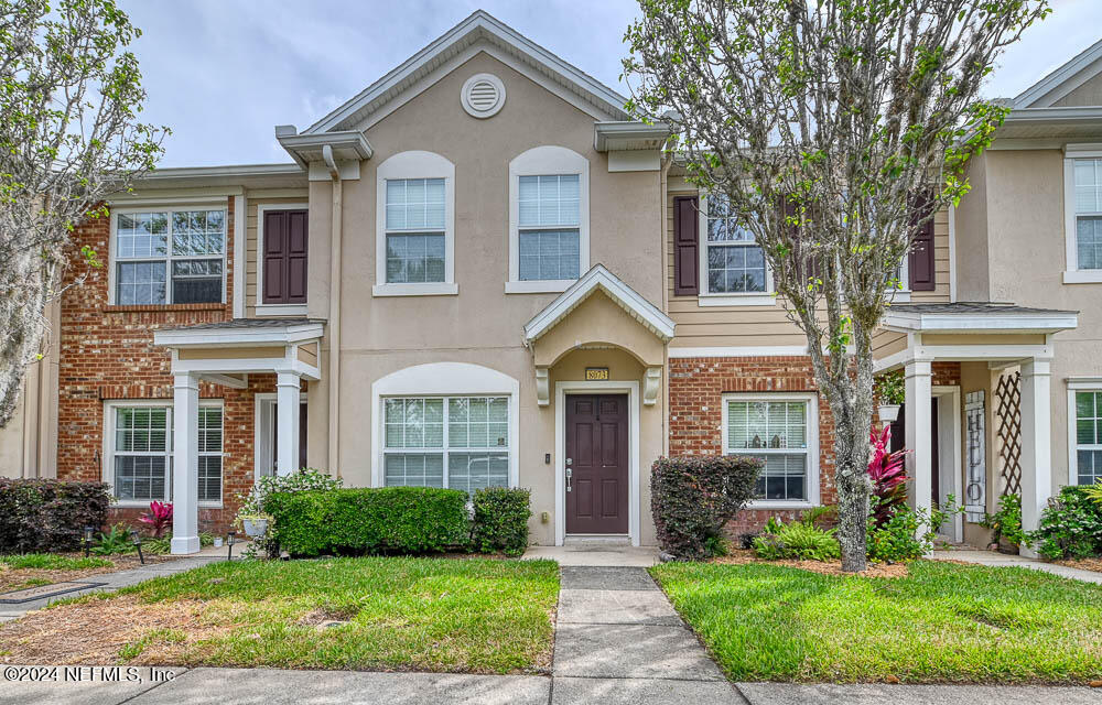 Jacksonville, FL home for sale located at 8073 Summerside Circle, Jacksonville, FL 32256