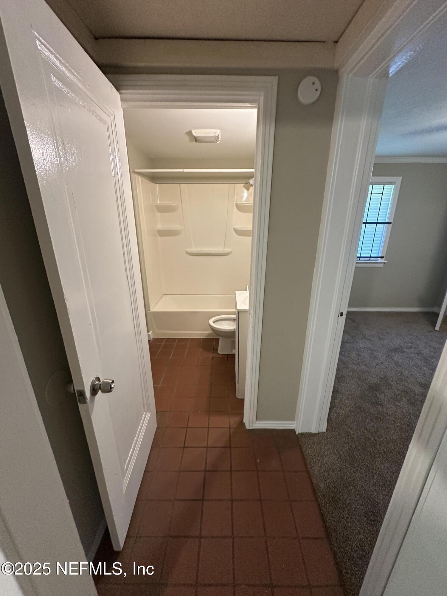 2825 W 11TH Street